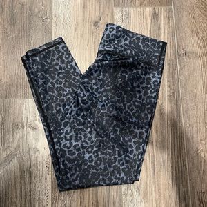 Zyia Stone Leopard Leggings